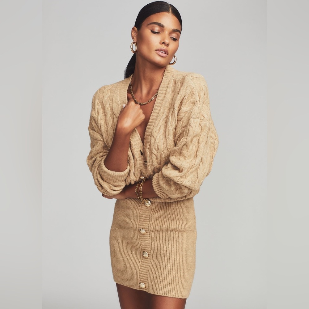 Retrofete tan dress